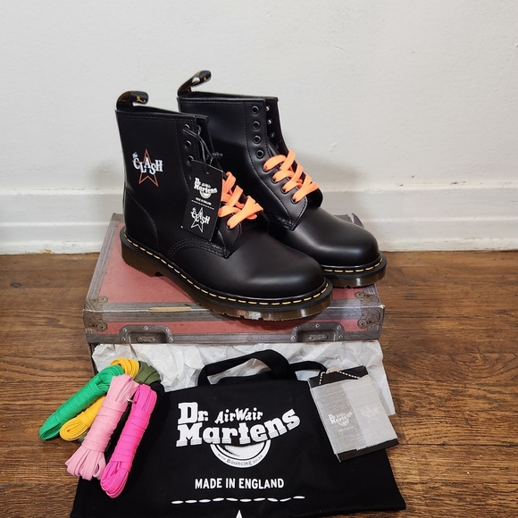 Dr. Martens x The Clash 1460 Made in England Limited Edition - Picture 3 of 8